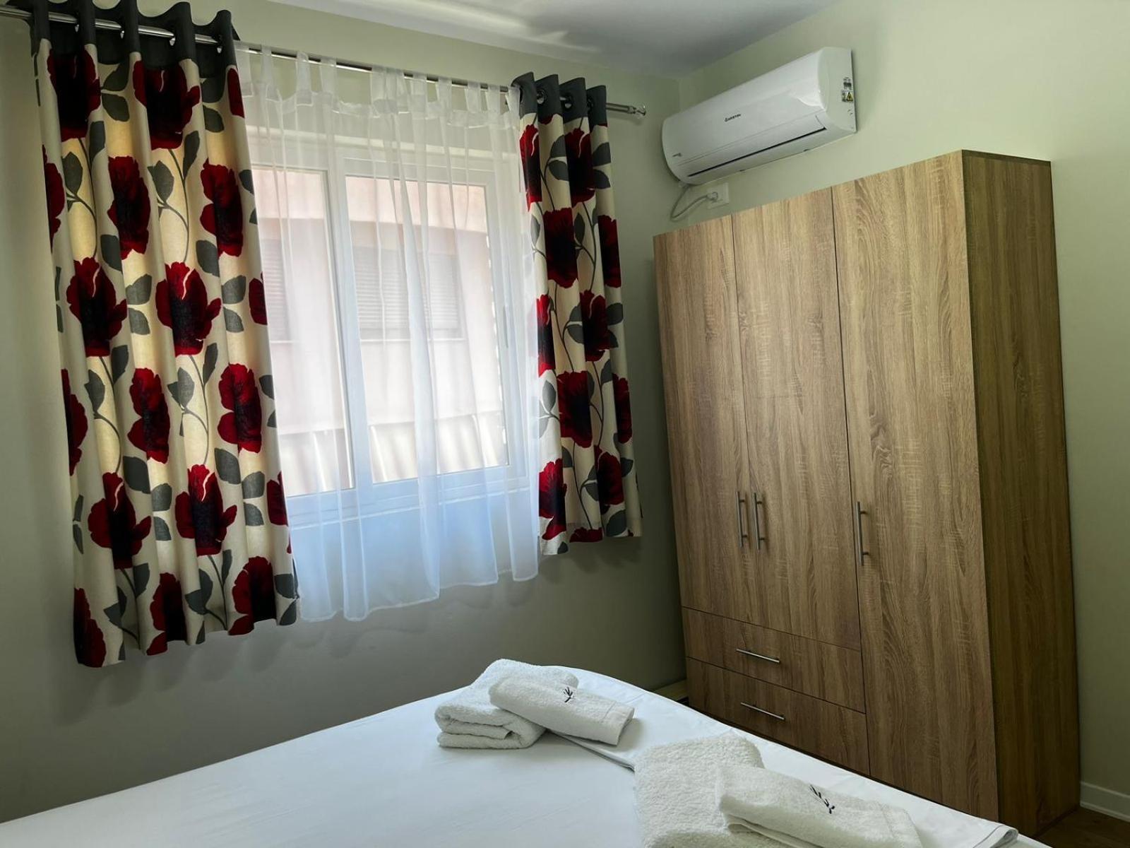 Charming Comfort Apartment Tirana Exterior foto